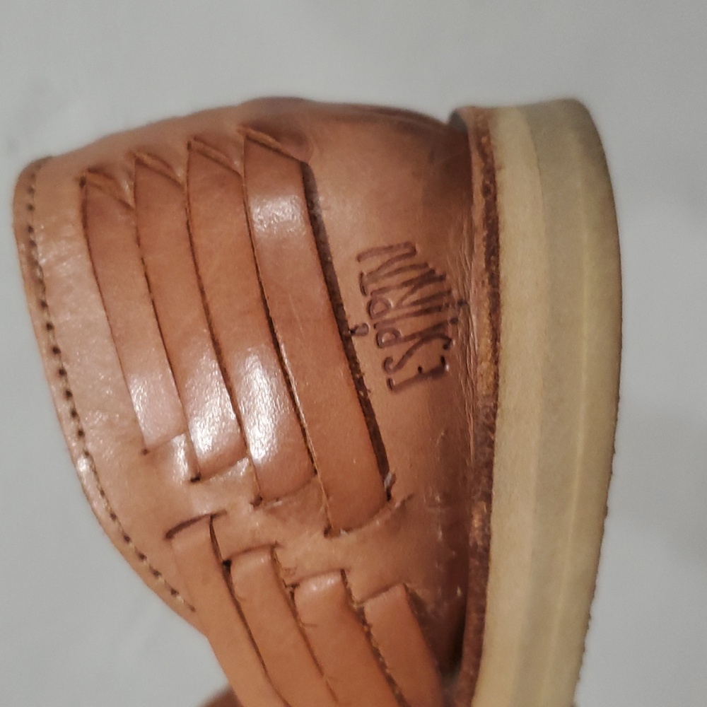 Elegant Tan Leather Loafers - Picture 8 of 11
